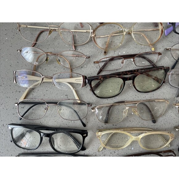 Eyeglasses Eyeglass Frames Only Lot Of 50 Various Brands Mixed Eyewear READ! - Picture 3 of 16